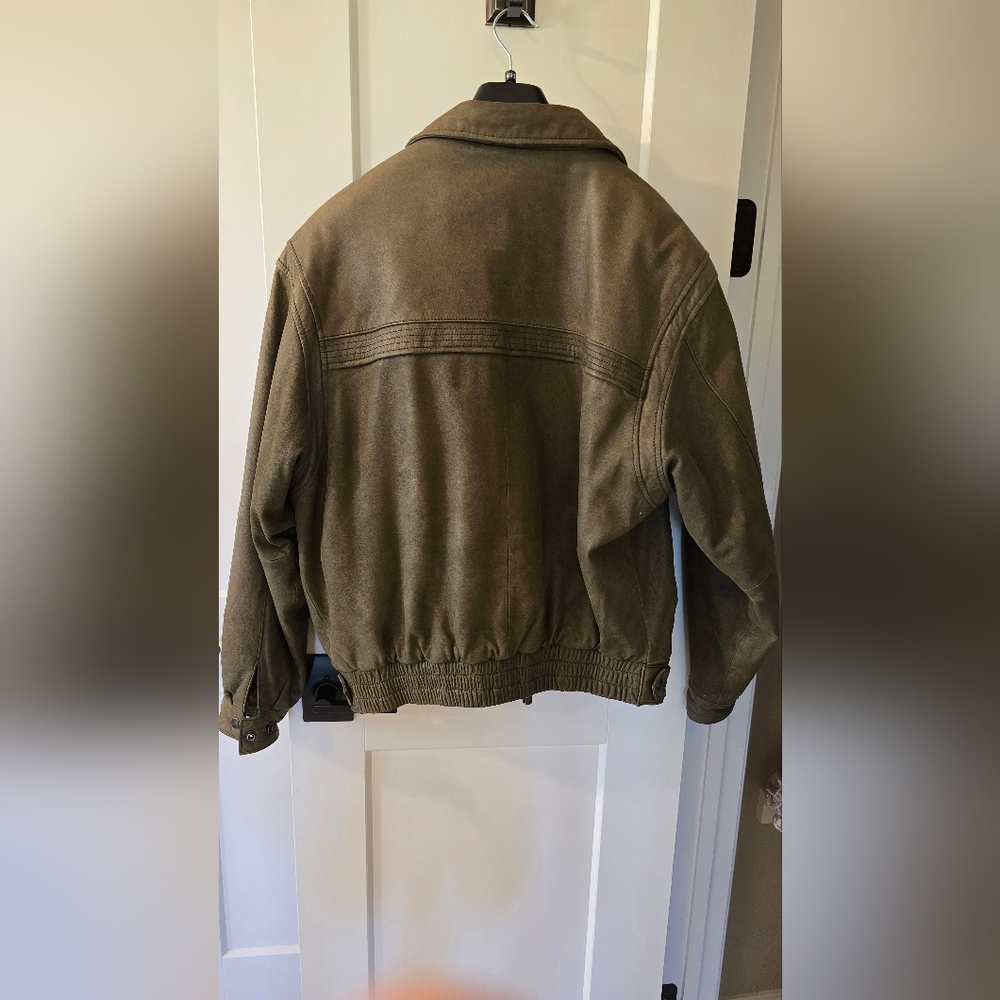 Men's Olive Green Heavy Leather Jacket - Picture 9 of 11